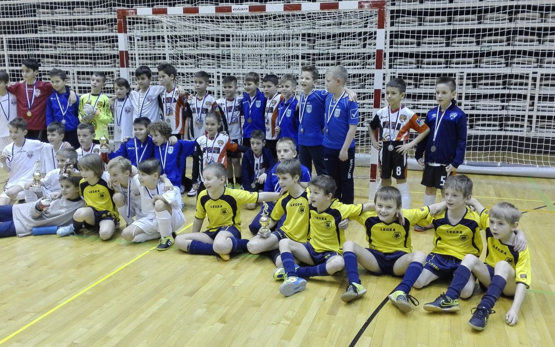 Mladi nogometaši NK ŽIRI odlični na mednarodnem nogometnem turnirju